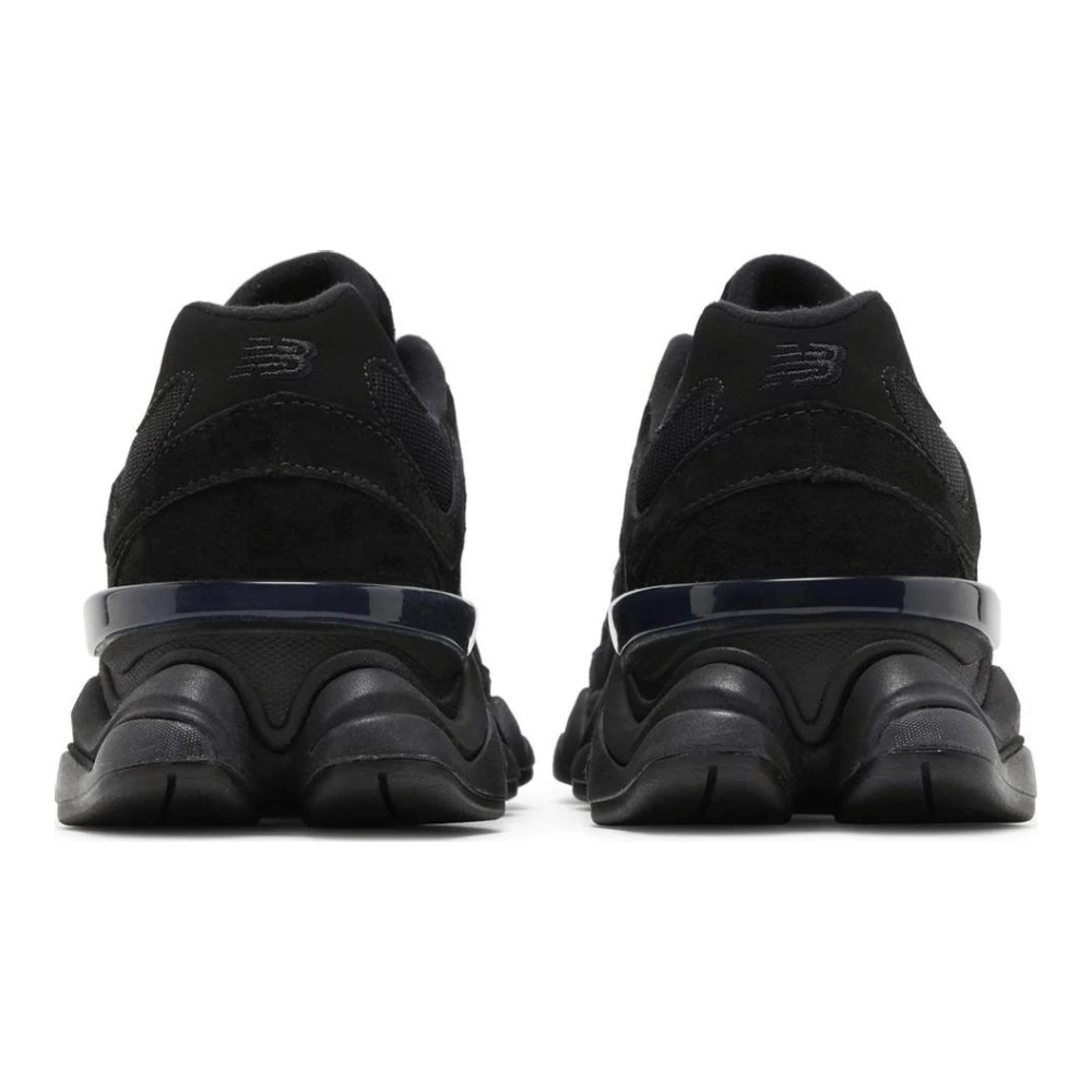 New Balance 9060 Monochrome Black – Sneakers
