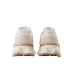 New Balance 9060 Bisque with Sea Salt – Sneakers